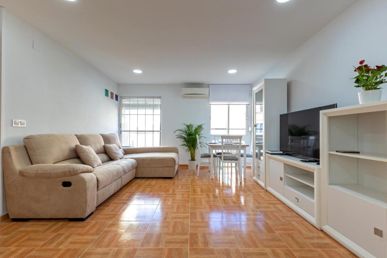 Charming 2 Bedroom Apartment At Triana Center By Oui إشبيلية المظهر الخارجي الصورة