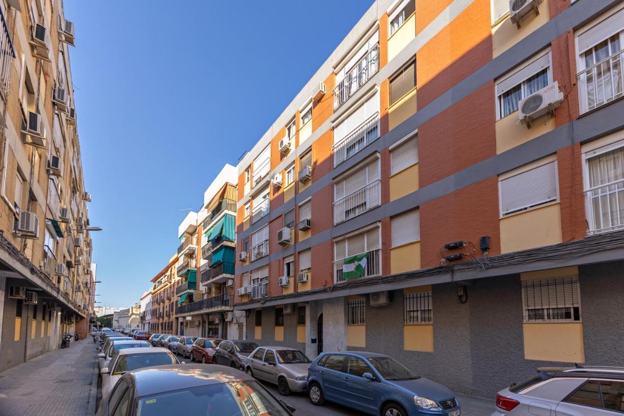 Charming 2 Bedroom Apartment At Triana Center By Oui إشبيلية المظهر الخارجي الصورة