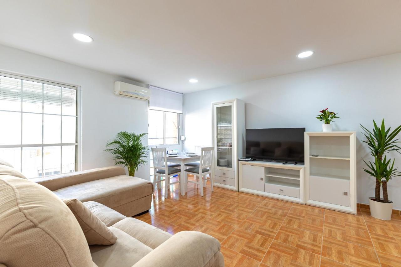 Charming 2 Bedroom Apartment At Triana Center By Oui إشبيلية المظهر الخارجي الصورة