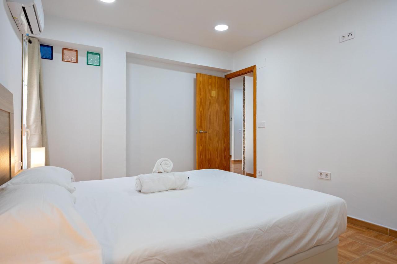 Charming 2 Bedroom Apartment At Triana Center By Oui إشبيلية المظهر الخارجي الصورة